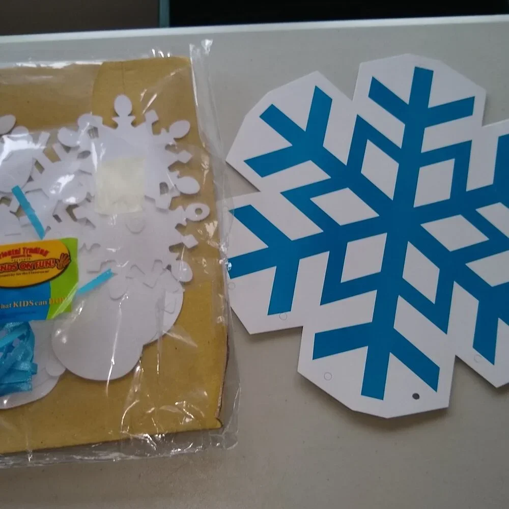 DIY Craft Kit: Hands on Fun Giant cardboard Glitter Snowflake wreath make x 3
